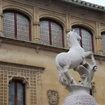 Casa Patio De Arcos